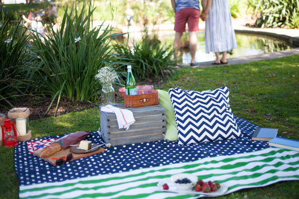 Roll-Up Blanket | Indigo Dot